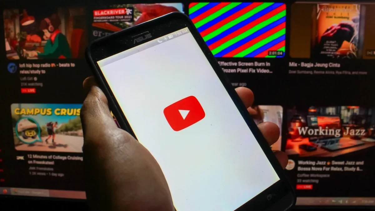 YouTube aplikace na telefonu