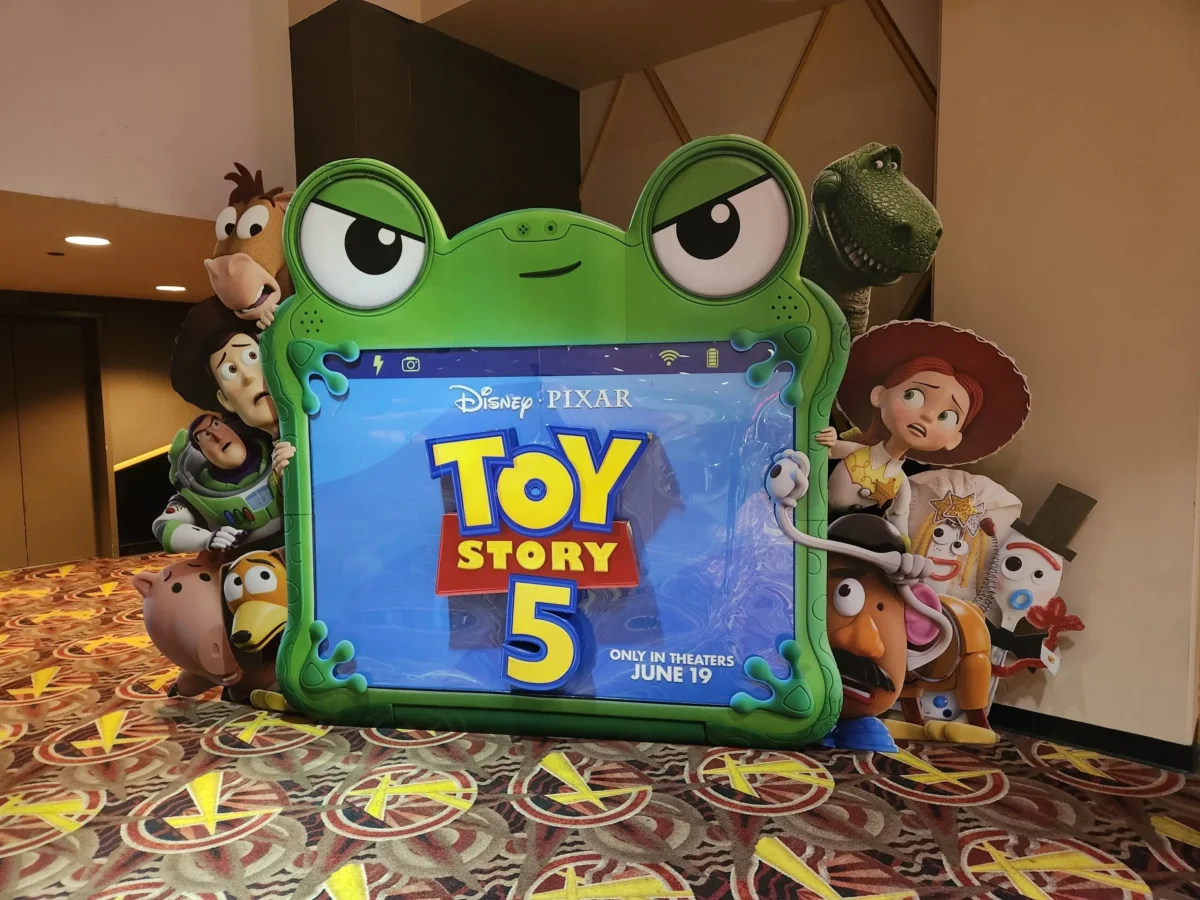 shutterstock_2794952529-2 | TVGURU.cz Reklama v kině na Toy Story 5