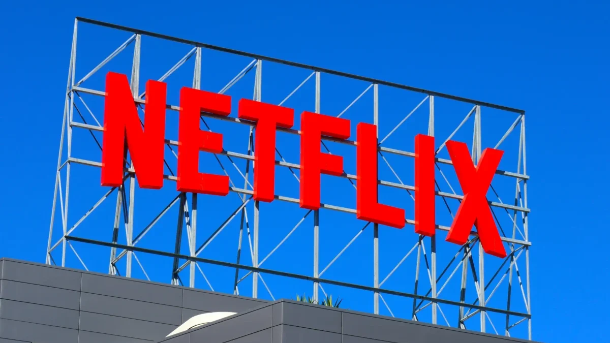 Nápis Netflix na budově