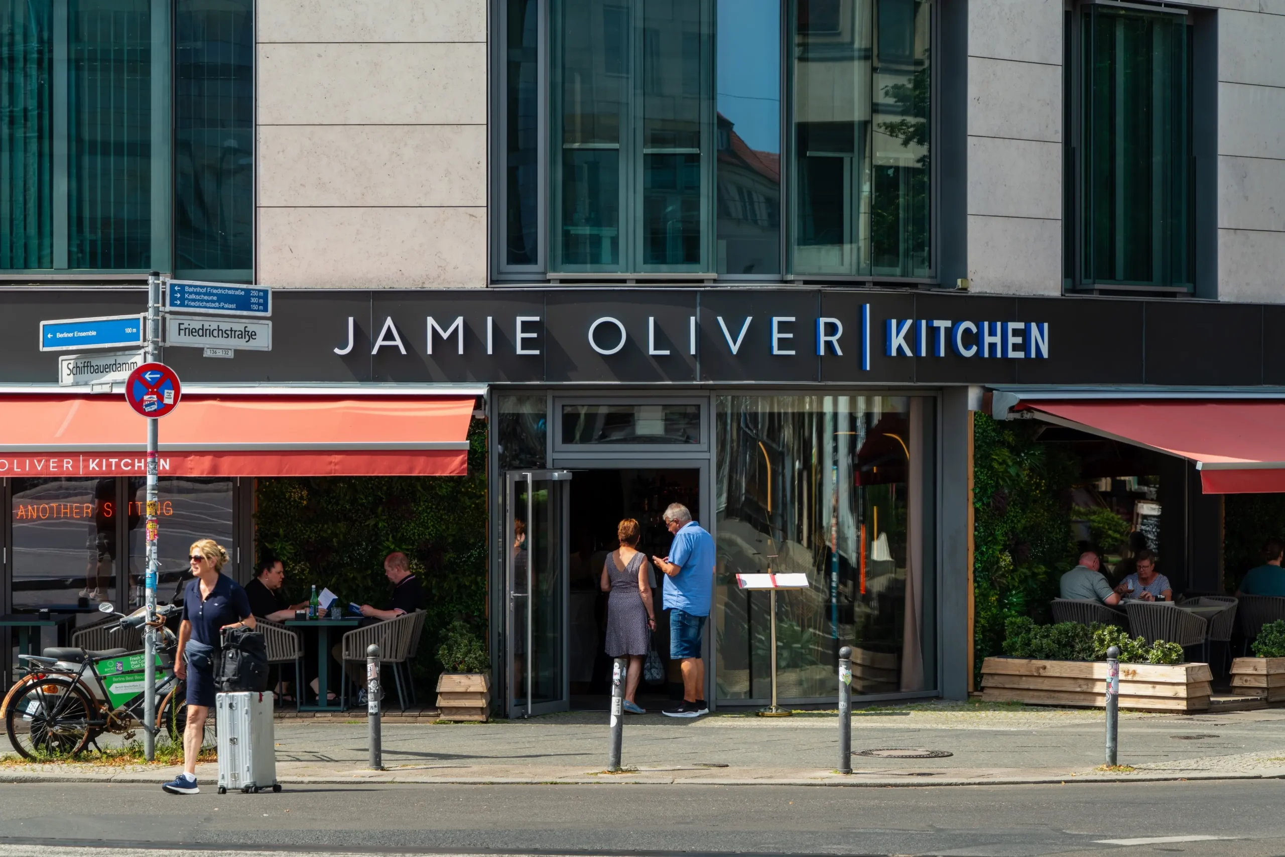 shutterstock_2498311481-2 | TVGURU.cz Restaurace britského kuchaře