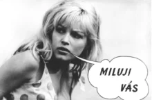 Black-and-white photo of a blonde woman with a speech bubble that says 'MILUJI VÁS'.