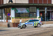 policejní auto na silnici