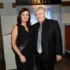 Eva Adams Ševčíková a Vašek Ševčík stojí vedle sebe.