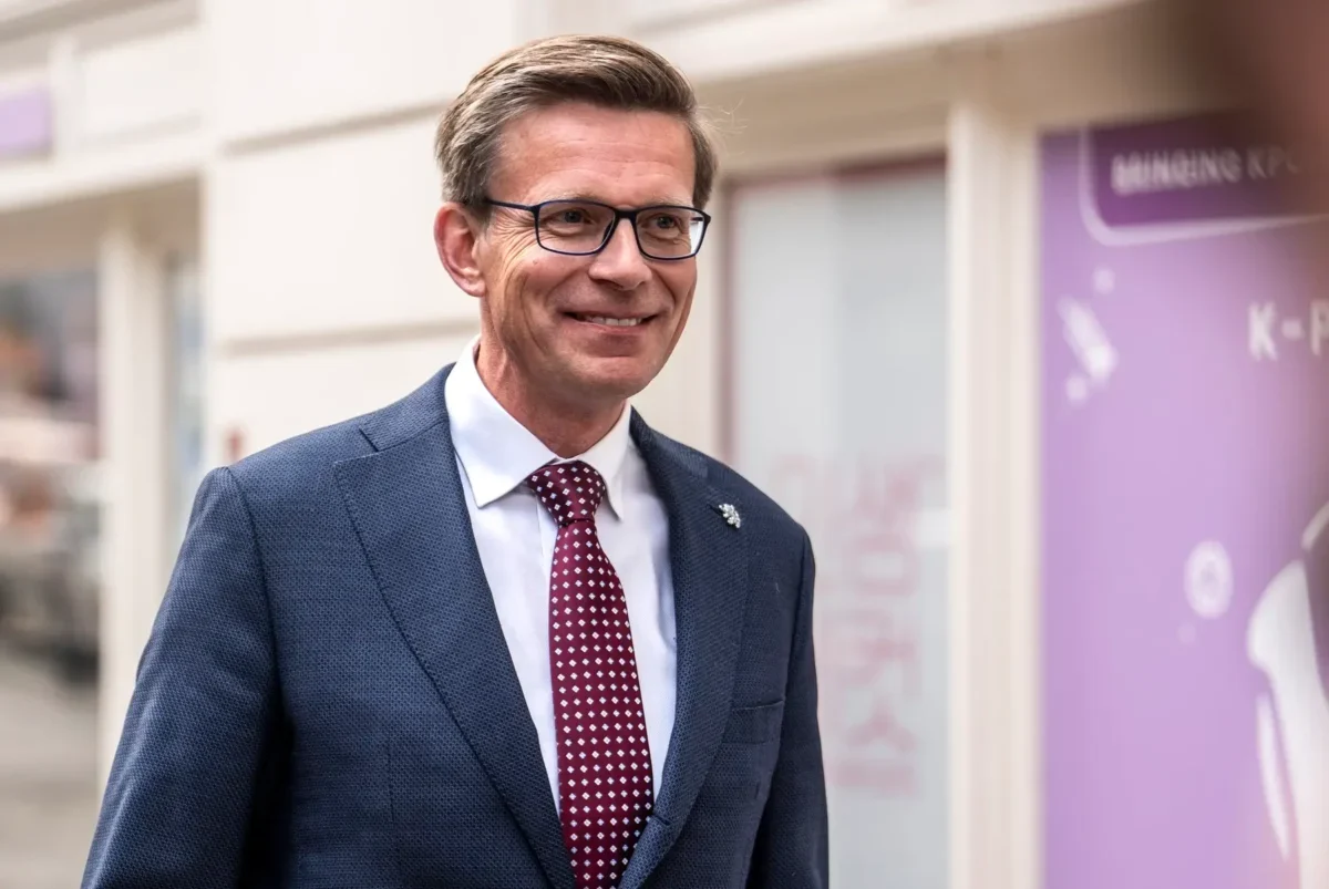 Martin Kupka se usmívá.