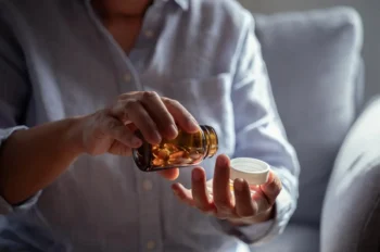 Vitamíny před zimou za polovinu? To se může seniorům hodit