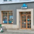 vstup do budovy s cedulí ČSOB