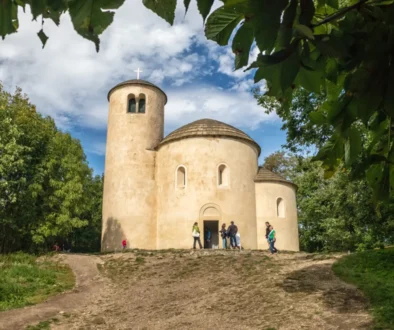 Kaplička na hoře Říp